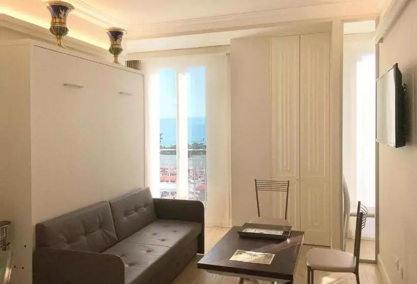 Opera Arte Suite Apartments