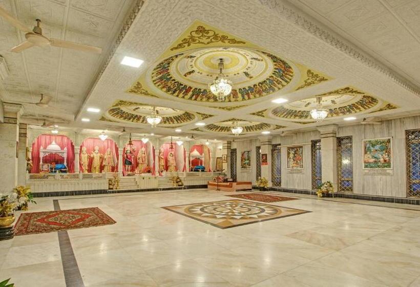 ペンション Treebo Mira Inn