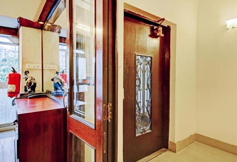 ペンション Treebo Mira Inn