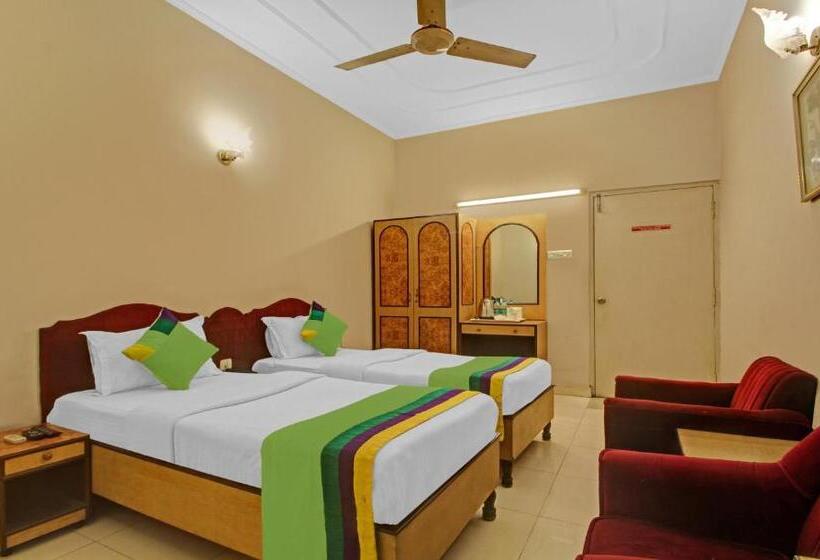 ペンション Treebo Mira Inn