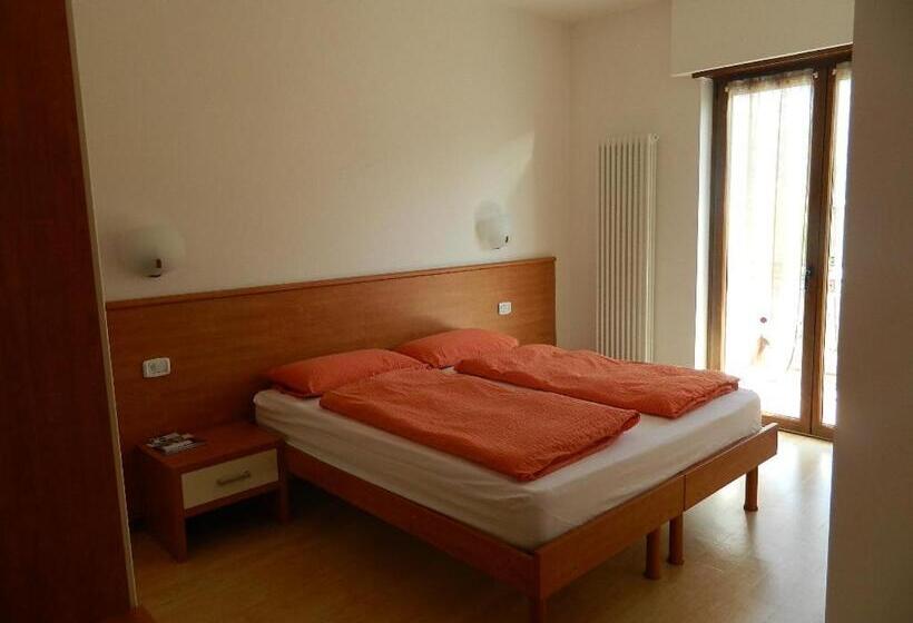 膳宿费 Villa Marina