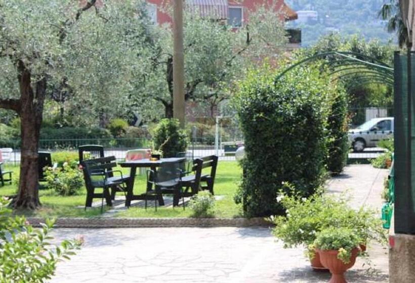 膳宿费 Villa Marina