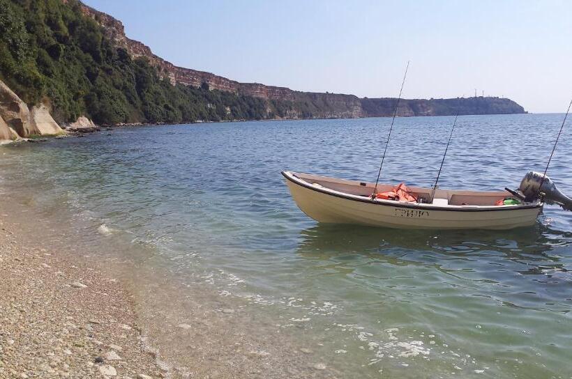 אתר נופש Kosta Bungalows