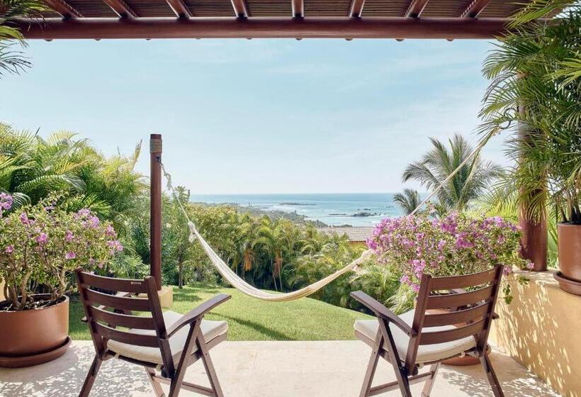Four Seasons Resort Punta Mita