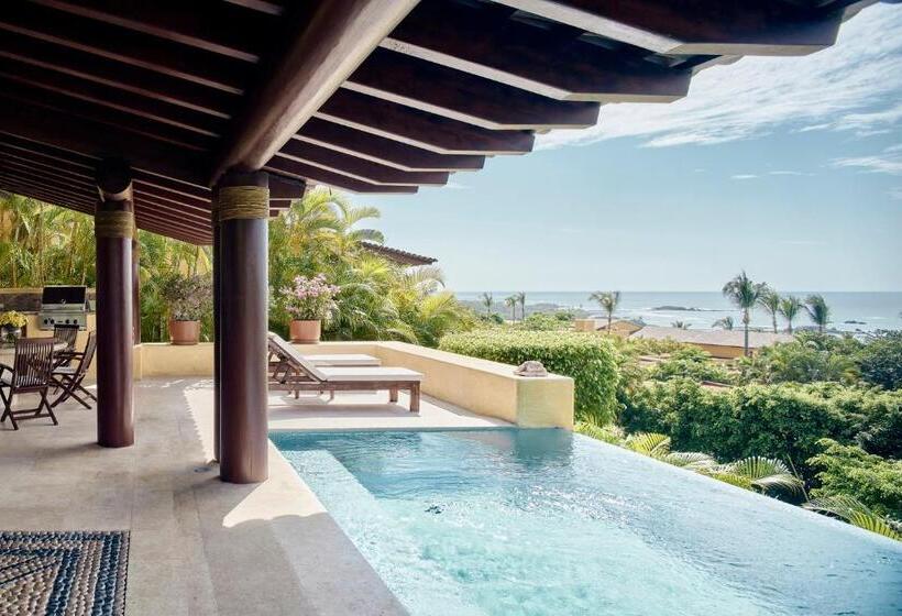 Four Seasons Resort Punta Mita