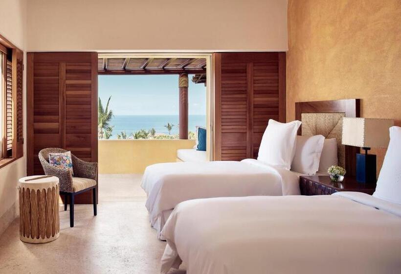 Four Seasons Resort Punta Mita