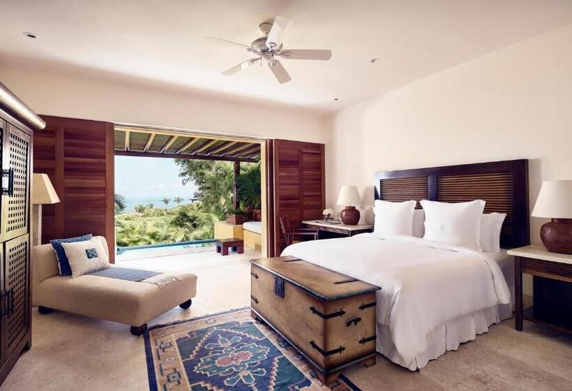 Four Seasons Resort Punta Mita