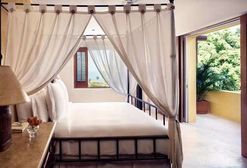 Four Seasons Resort Punta Mita