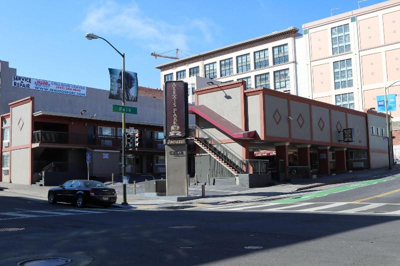 בית מלון כפרי Alexis Park