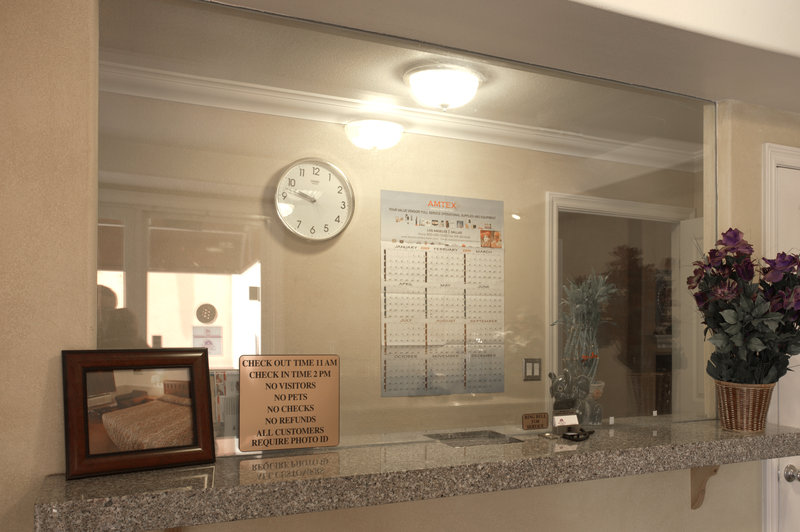 Отель Legacy Inn & Suites