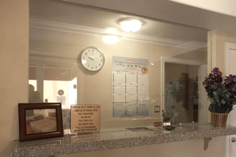 호텔 Legacy Inn & Suites