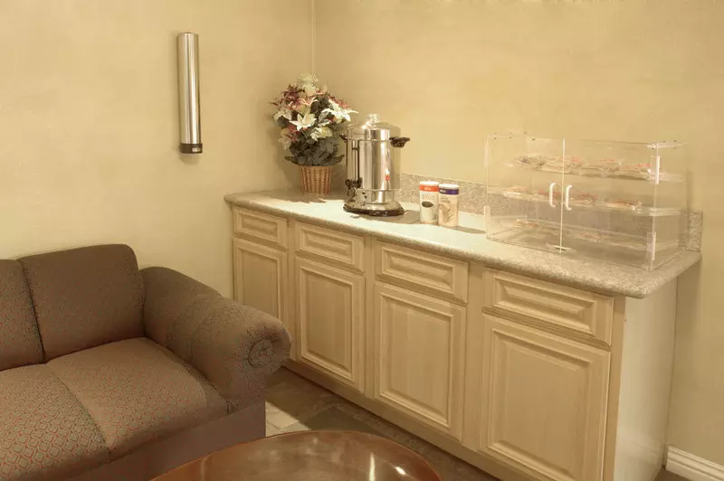 호텔 Legacy Inn & Suites