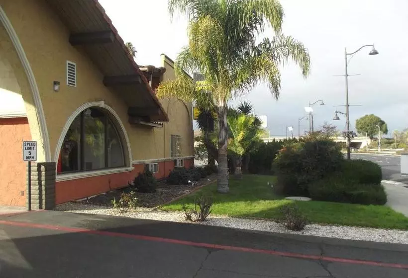 هتل Bella Vista Inn Santa Clara