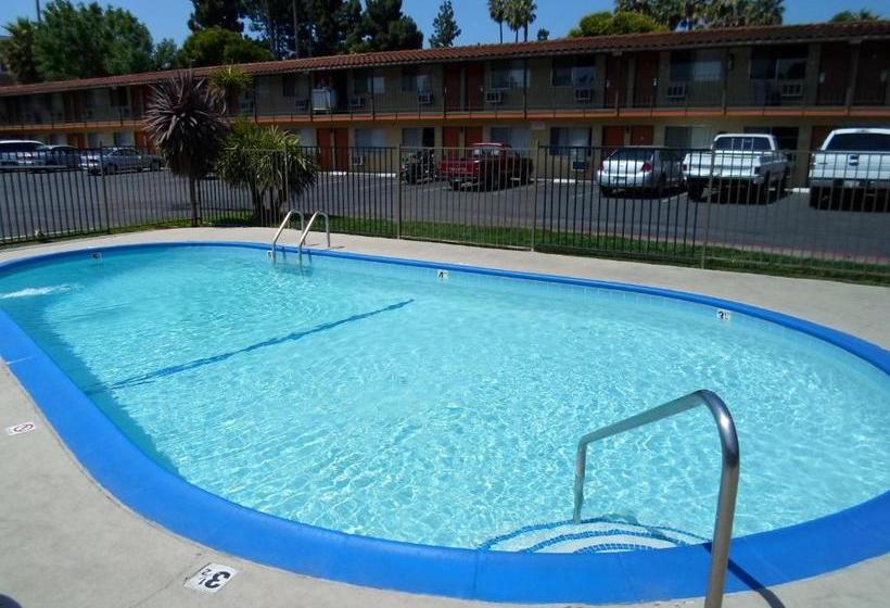 فندق Bella Vista Inn Santa Clara