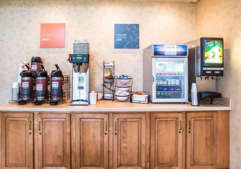 Отель Comfort Inn Pocono Lakes Region