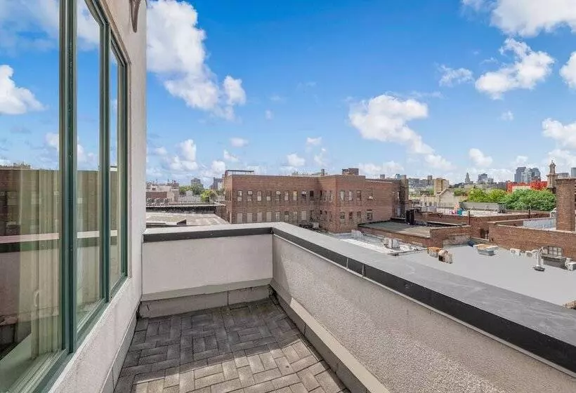 Condor Hotel By Luxurban