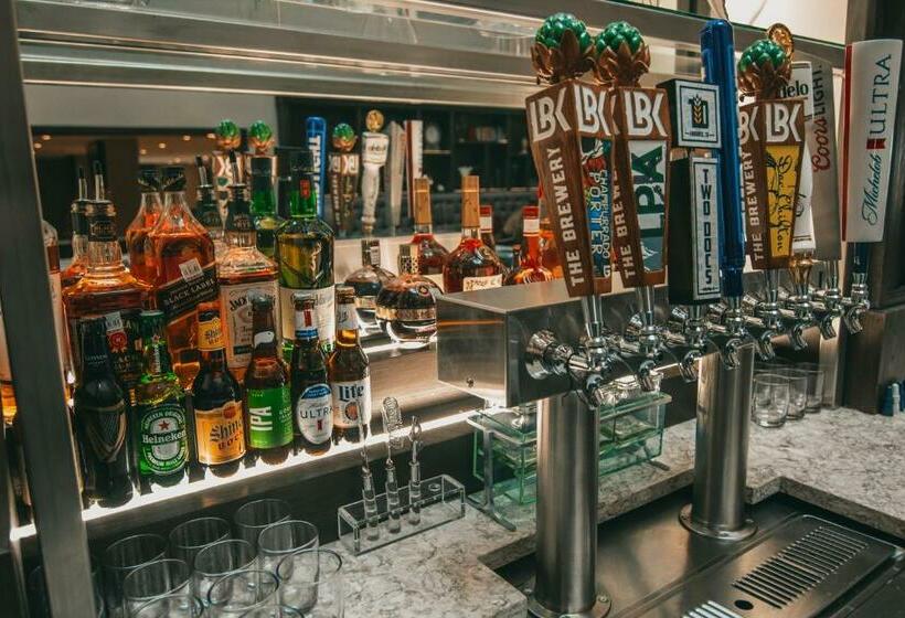 호텔 Doubletree By Hilton Lubbock  University Area