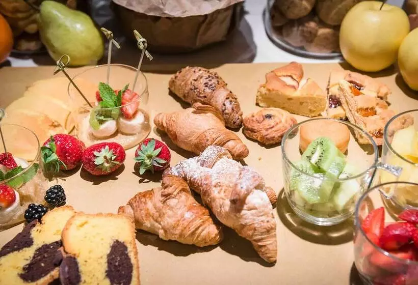 فندق Enjoy Garda