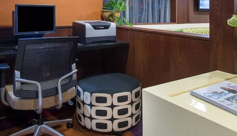 Отель Fairfield Inn & Suites By Marriott Jacksonville