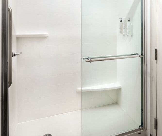 Отель Fairfield Inn & Suites By Marriott Jacksonville