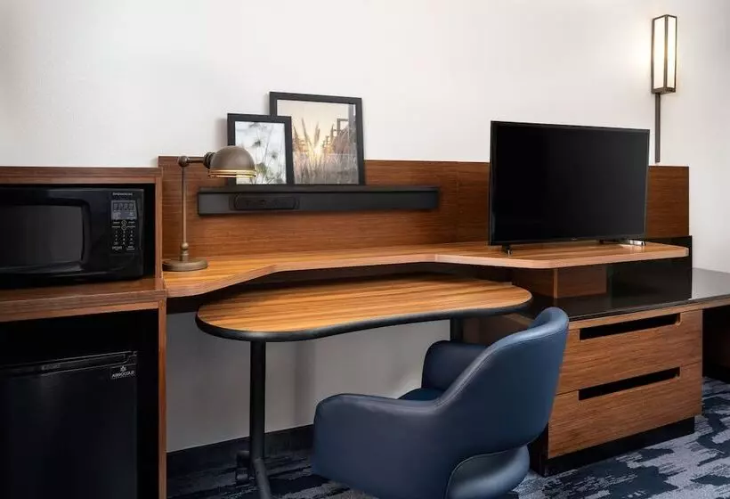 Отель Fairfield Inn & Suites By Marriott Jacksonville