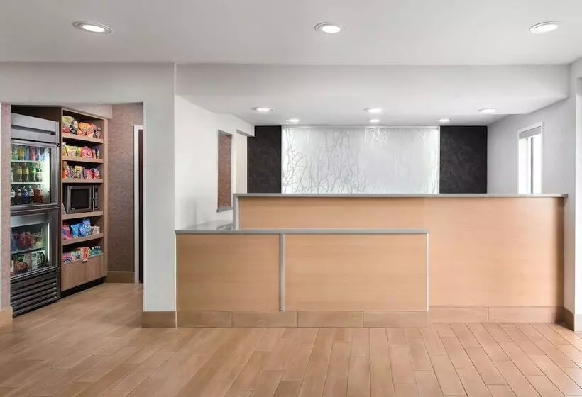 Отель Fairfield Inn & Suites By Marriott Jacksonville