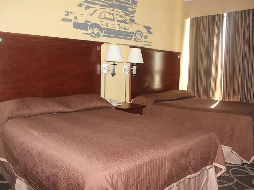 Otel Howard Johnson Inn Queens