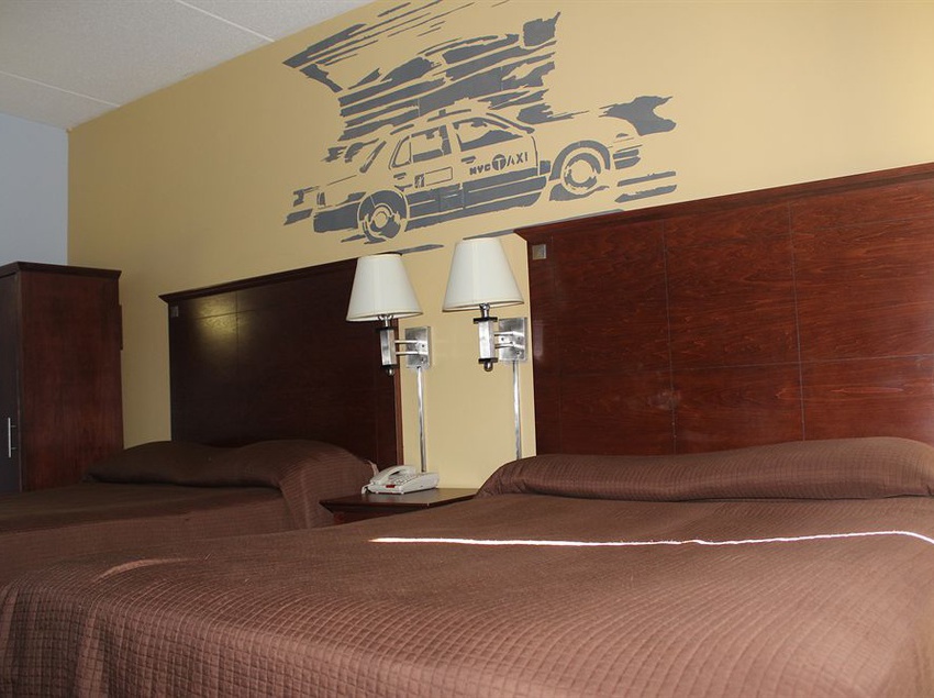فندق Howard Johnson Inn Queens