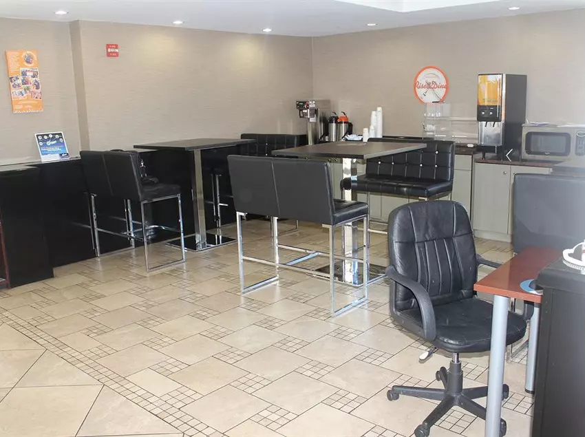 Otel Howard Johnson Inn Queens