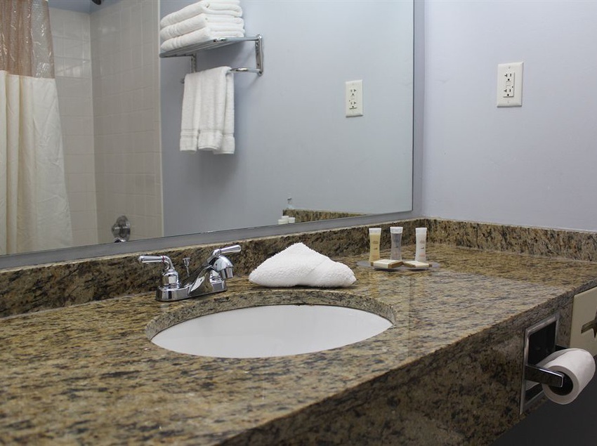 فندق Howard Johnson Inn Queens