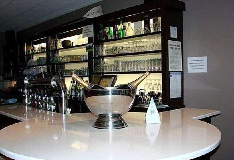 בית מלון כפרי Hôtel Le Glacier