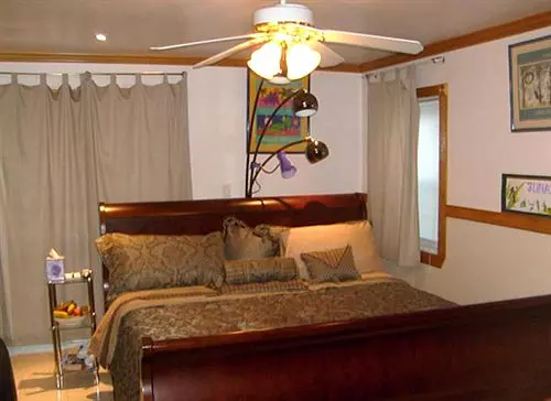 Jersey City Bed & Breakfast