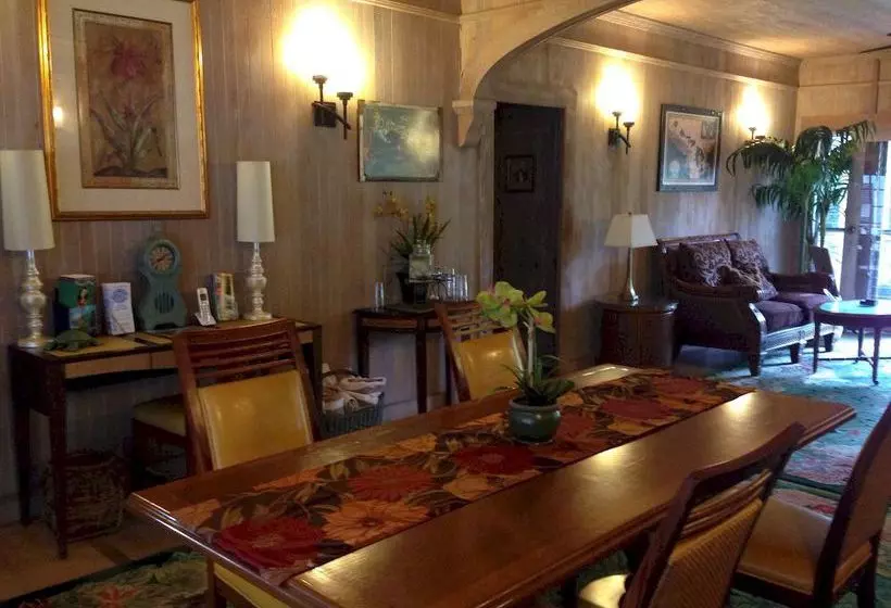 Poipu Bed And Breakfast Inn