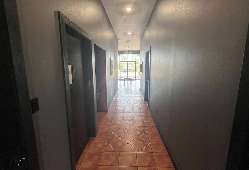 Отель La Copa Inn Brownsville