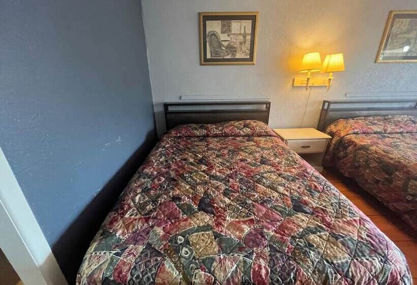 Отель La Copa Inn Brownsville