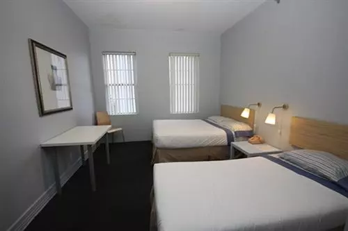 Leamington Hotel Downtown / Port Of Miami