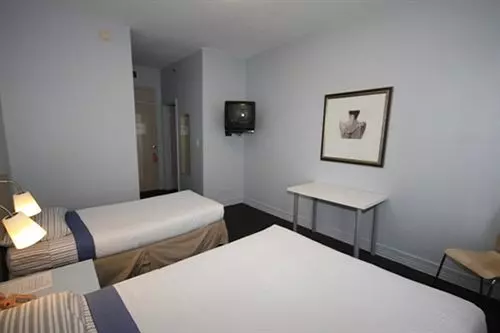 Leamington Hotel Downtown / Port Of Miami