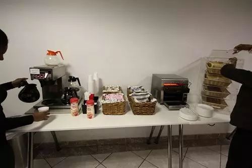 Leamington Hotel Downtown / Port Of Miami