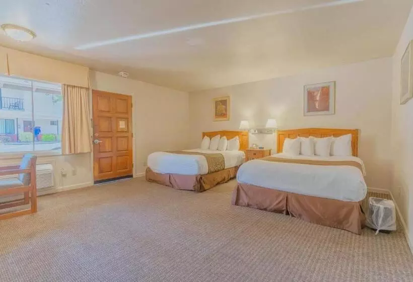 ホテル Mariposa Lodge