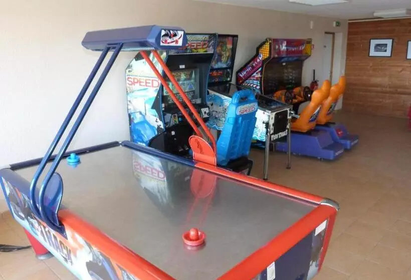 هتل Résidence Le Bois De La Reine