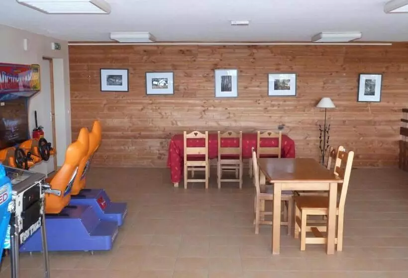 هتل Résidence Le Bois De La Reine