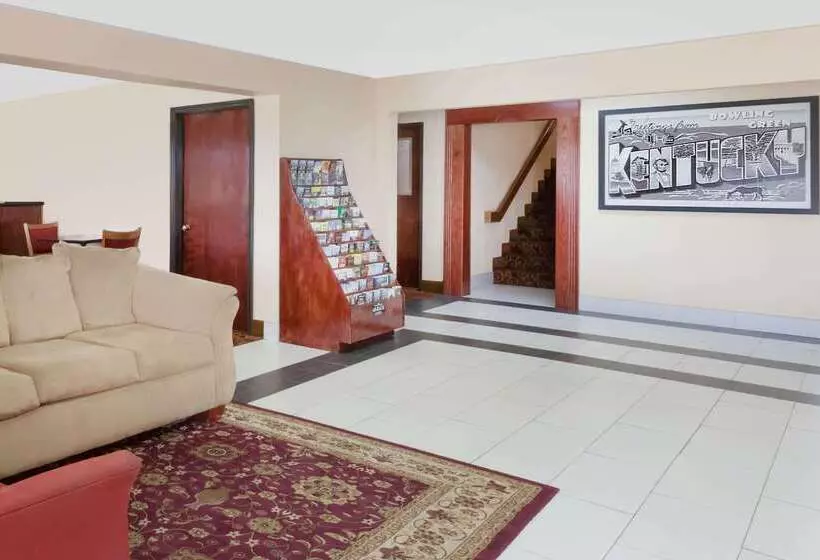 ホテル Super 8 South By Wyndham