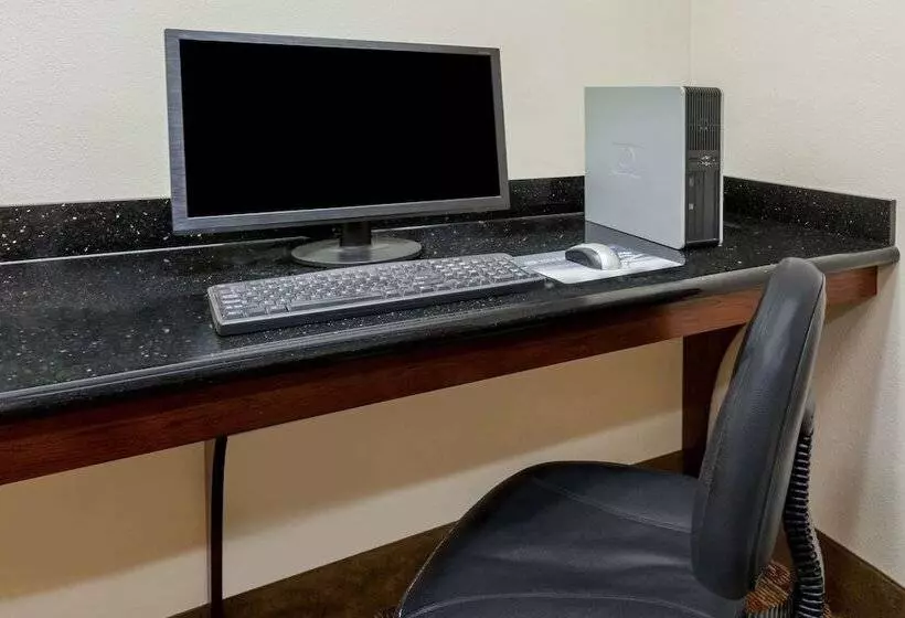 ホテル Super 8 South By Wyndham