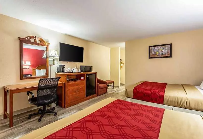 모텔 Econo Lodge Inn & Suites