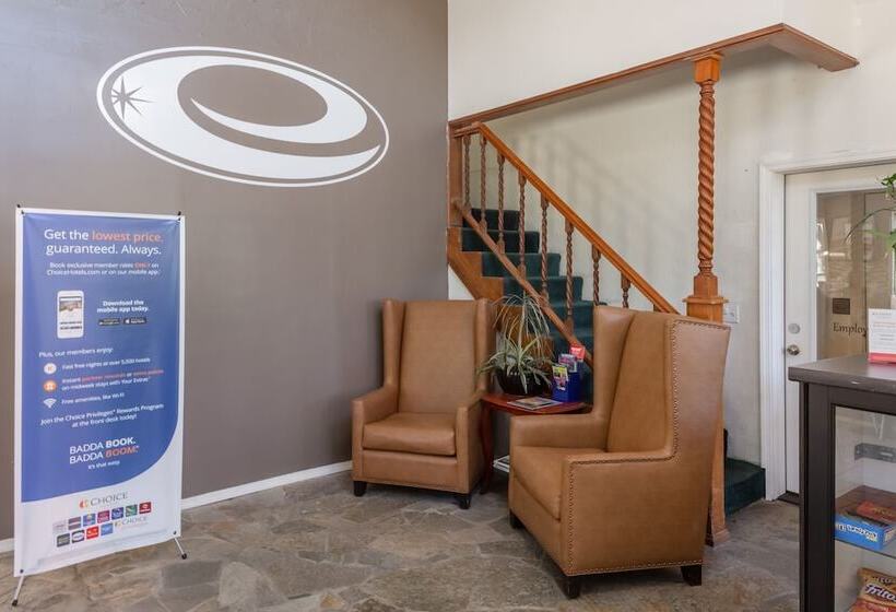 מוטל Econo Lodge Inn & Suites Heavenly Village Area