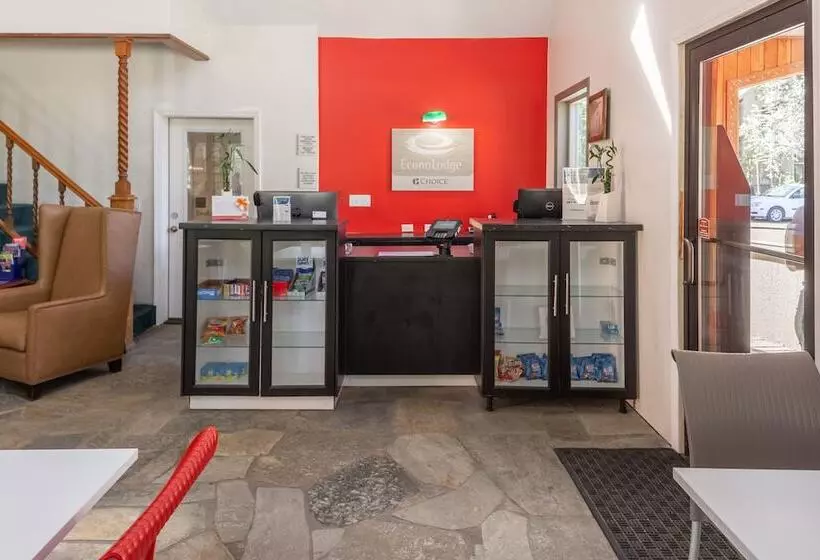 فندق على الطريق Econo Lodge Inn & Suites Heavenly Village Area