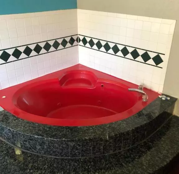 Motelli Mesquite Inn & Suites