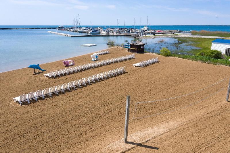 Tawas Bay Beach Resort