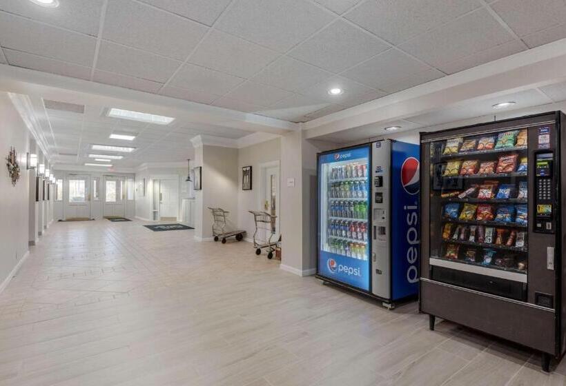 فندق صغير Quality Inn & Suites New Hartford Utica