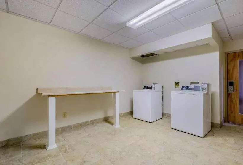 Retkeilymaja Quality Inn & Suites New Hartford   Utica